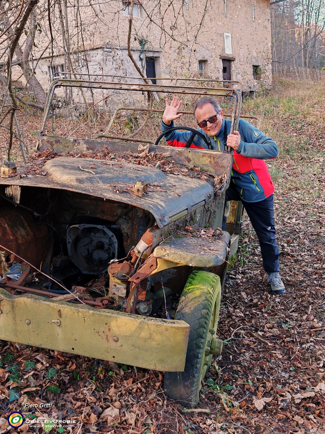30 Jeep miltare d'altri tempi.jpg